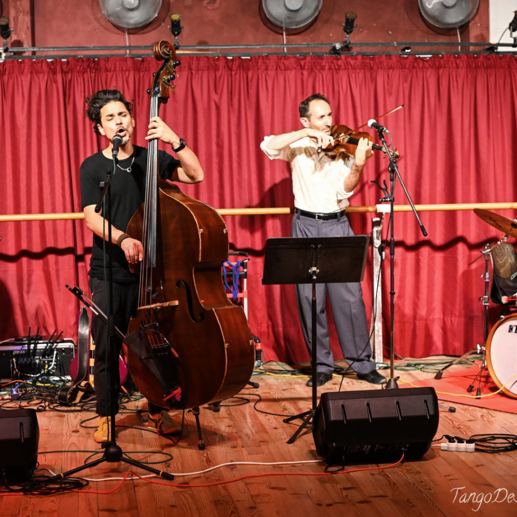 Scène Tango de soie